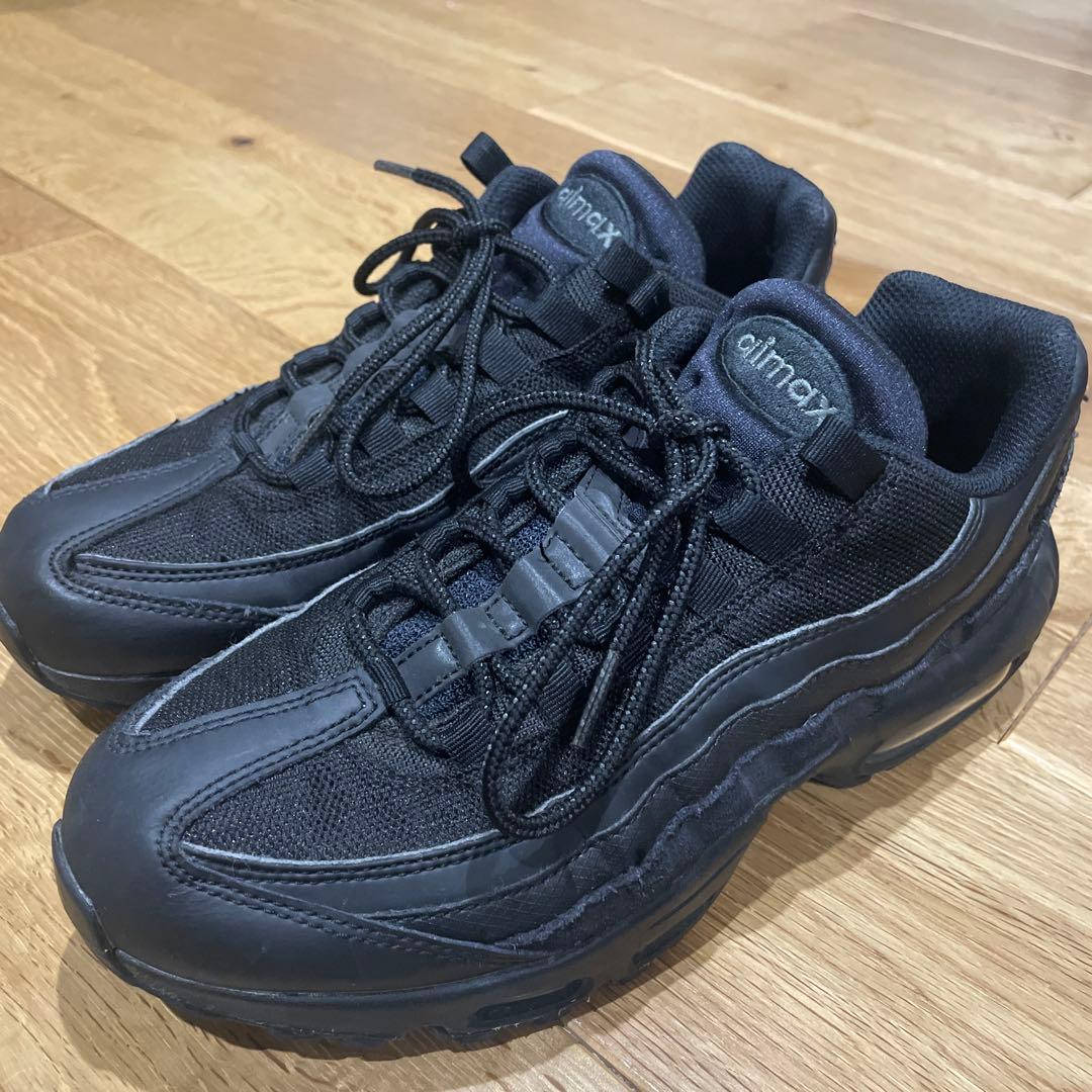 ナイキ エアマックス95 エッセンシャルトリプル ブラック2021年製