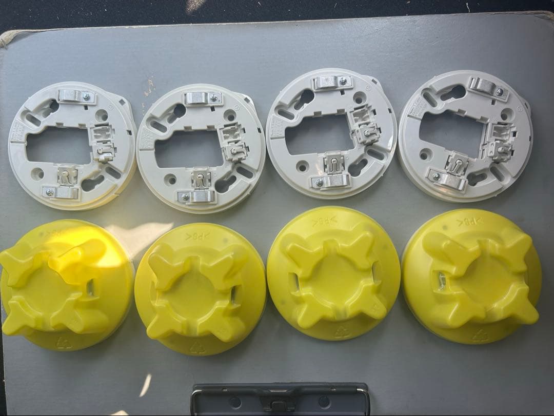 ホーチキ　煙感知器SLV-2 4個セット