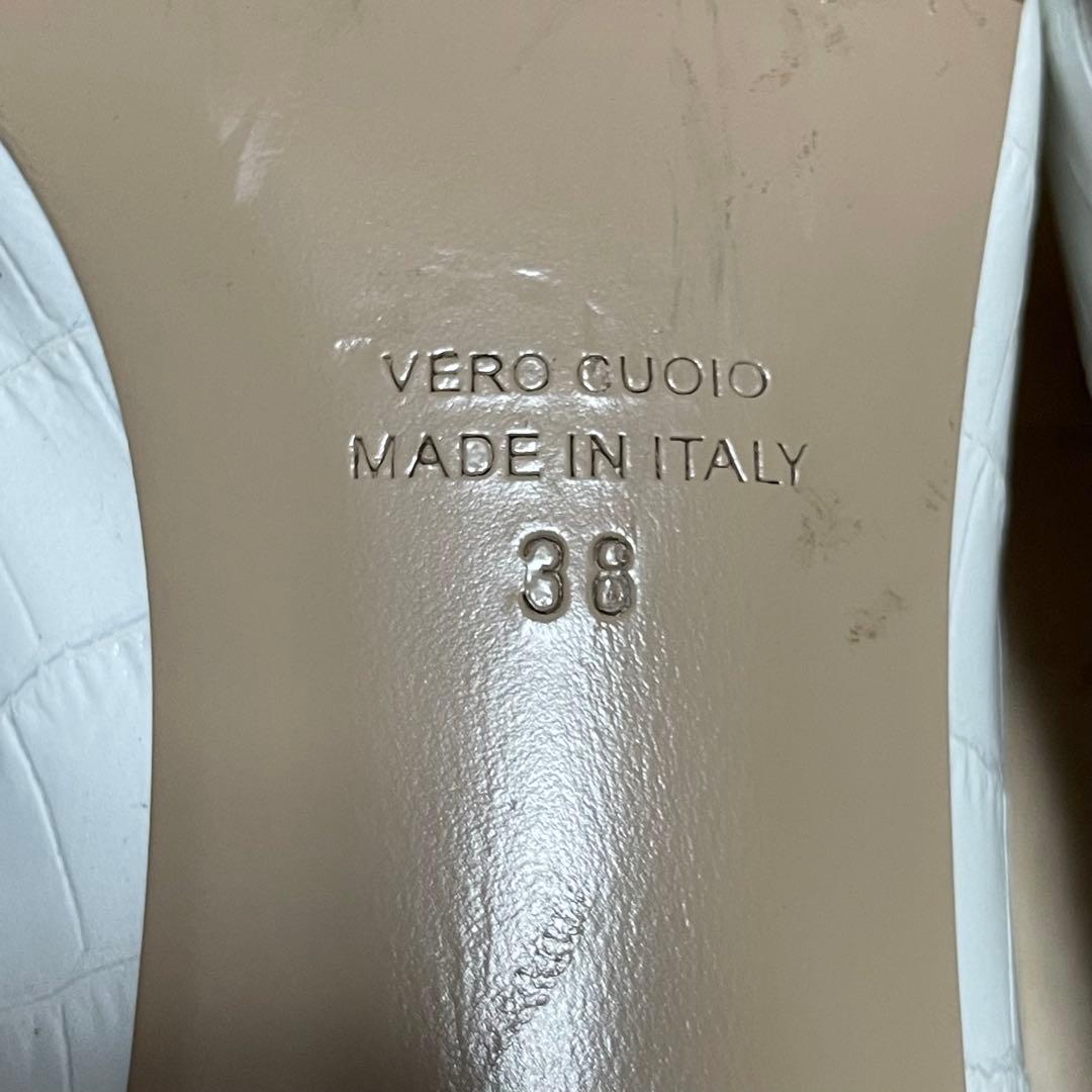 NEBULONIE. クロコ　ホワイト　パンプス　サイズ38