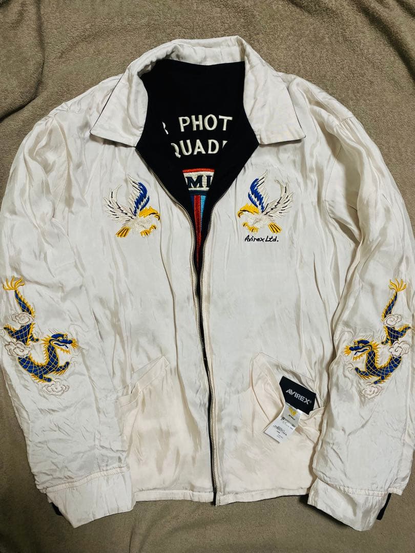 AVIREX 美品２面用 USAと日本 鷲 スカジャン サテン vintage
