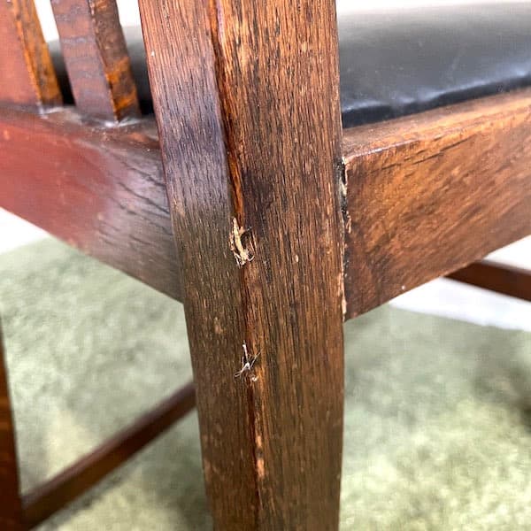 アンティーク家具　ダイニングチェア　ブラックレザー　ビンテージ家具　食堂椅子