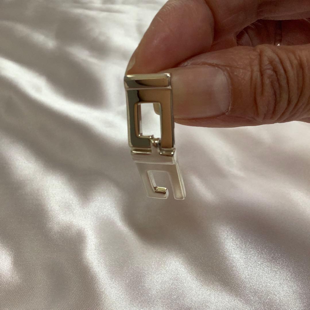 【美品】グッチ　ピアス　磨き済み　GGモチーフ　シルバー　ぶら下がり