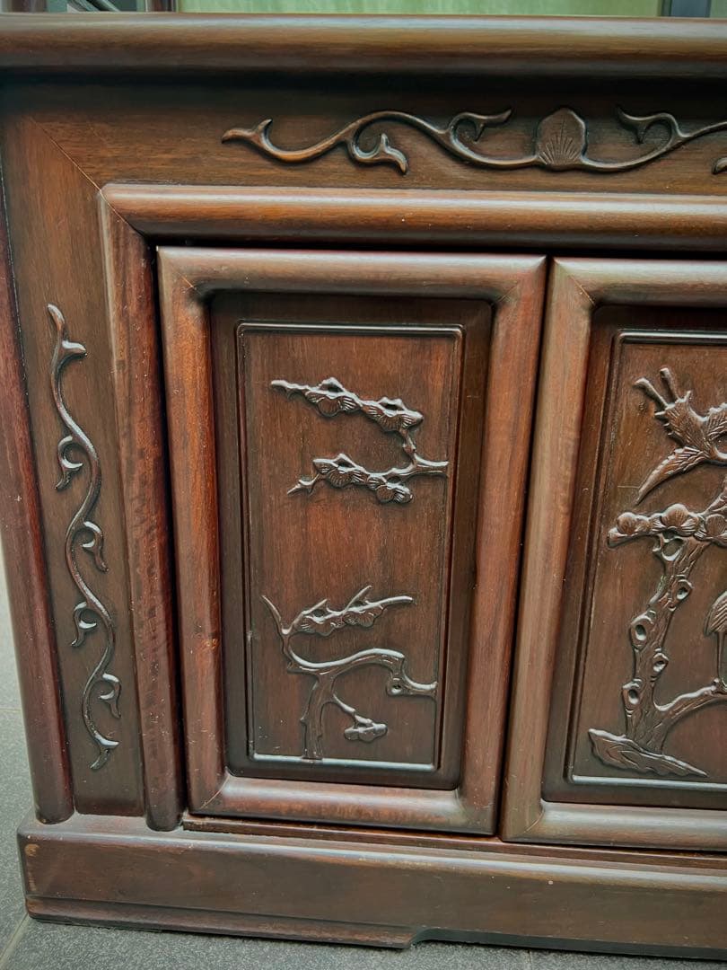 違い棚(高級)　紫檀　松と鶴模様　和家具 茶棚 茶箪笥 唐木　昭和レトロ