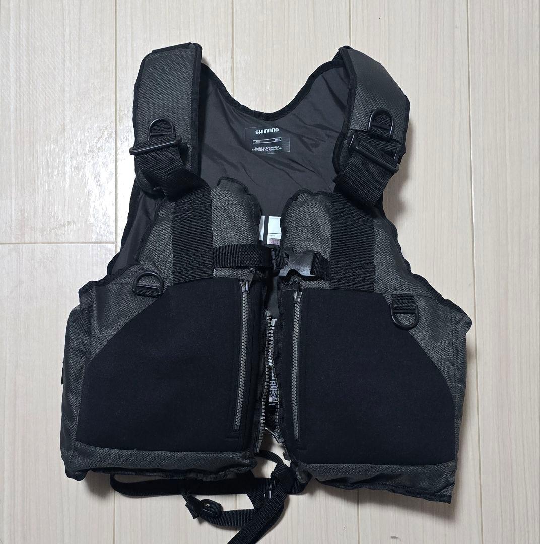 SHIMANO ロックショアベスト