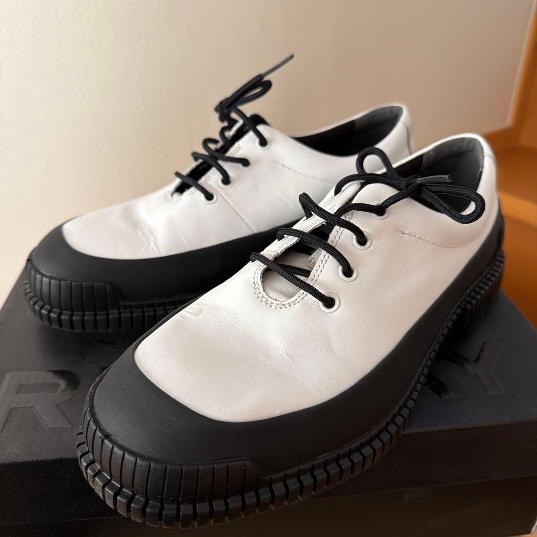 CAMPERホワイト/ブラック 厚底スニーカー