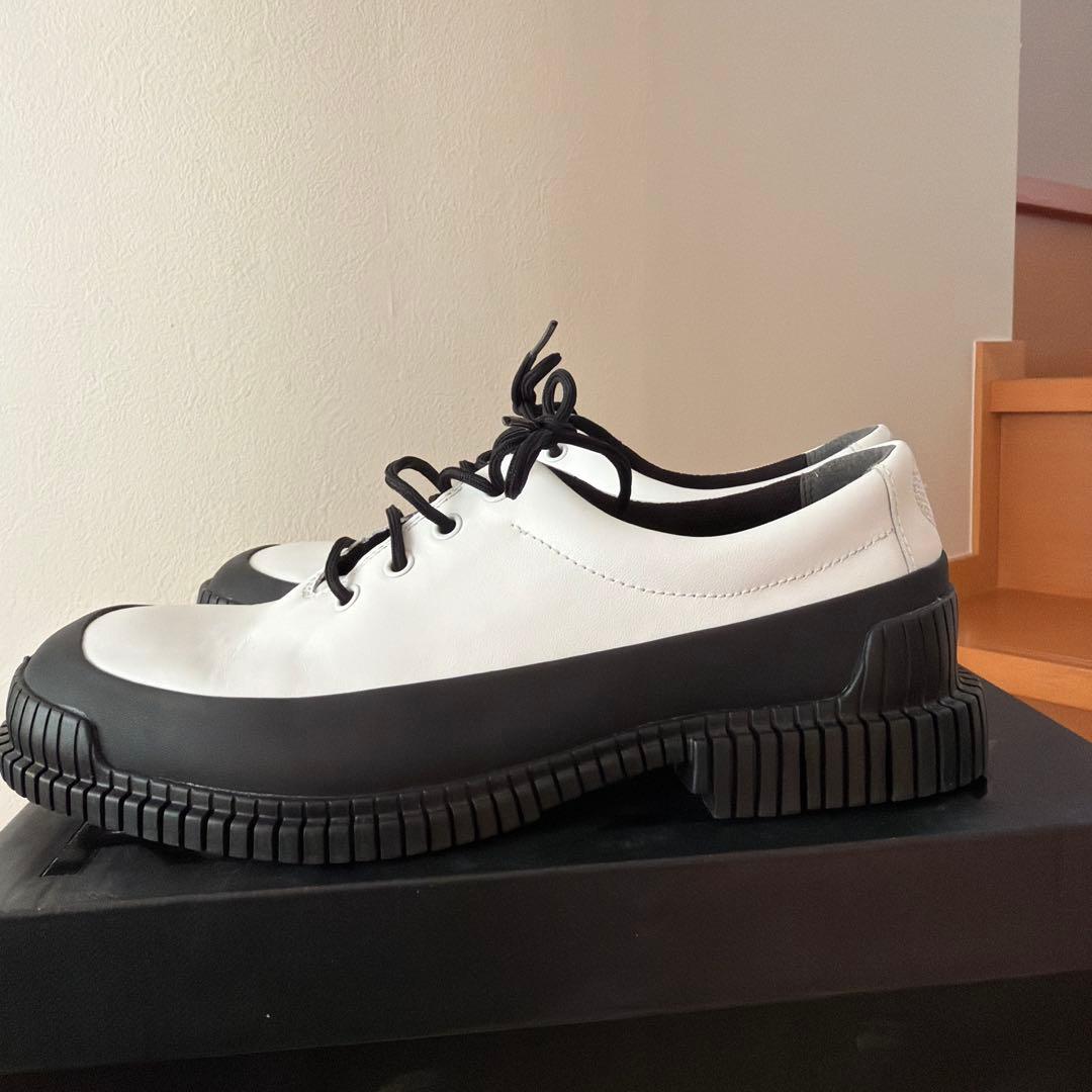 CAMPERホワイト/ブラック 厚底スニーカー