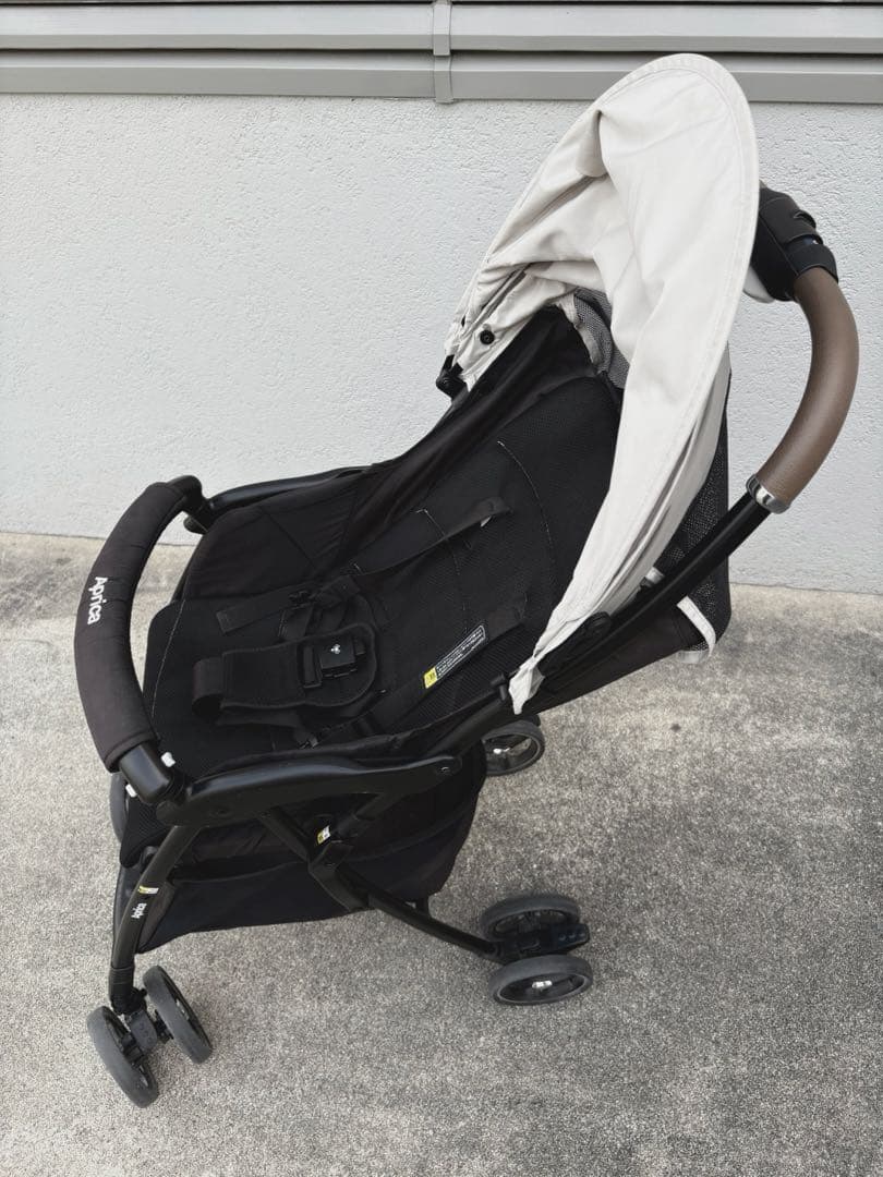 アップリカ　マジカルエアークッションAD　ベージュ　（直接引取or配送）