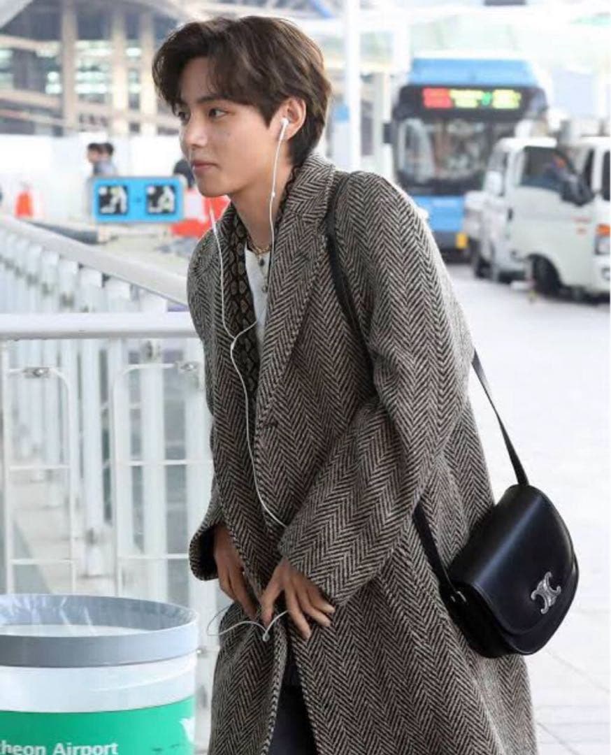 23AW CELINE ヘリンボーン ツイードチェスターコート BTS テテ