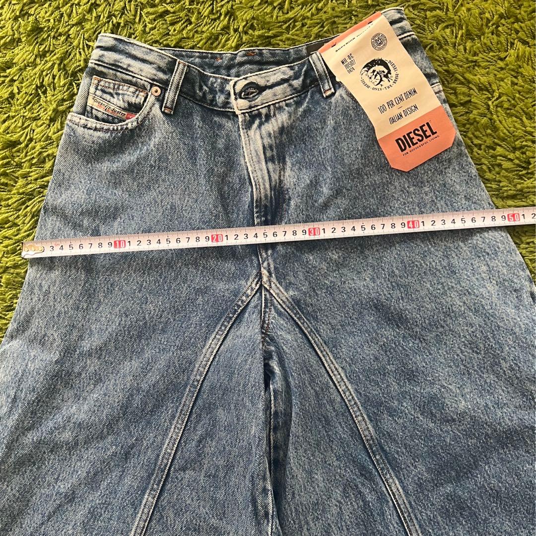 パンツ DIESEL D-SPRITZZ Wide Boot Cut Denim