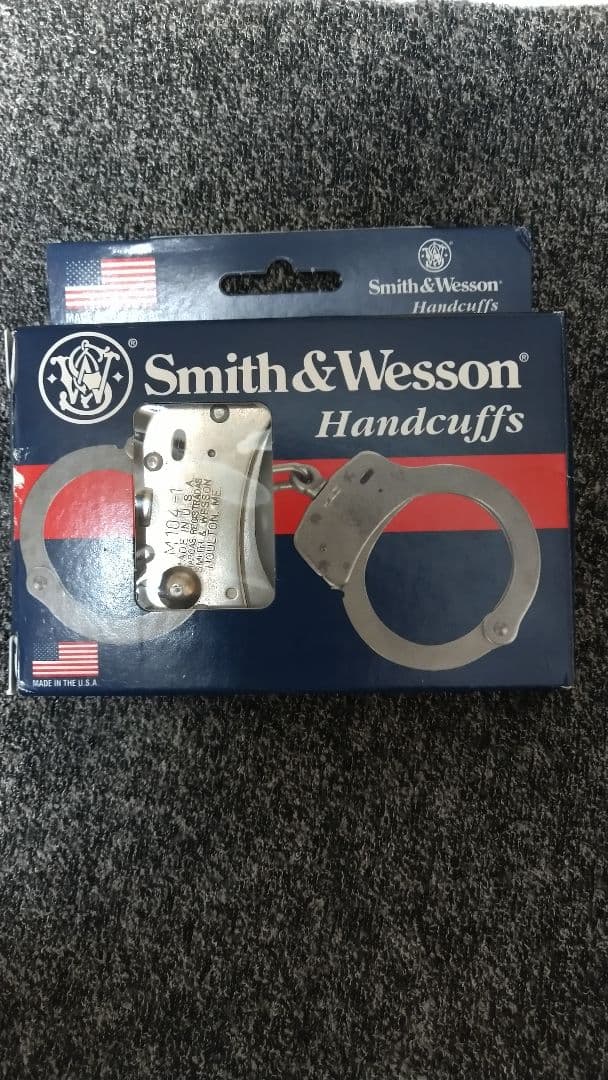 Smith & Wesson ハンドカフ=マックスセキュリティ