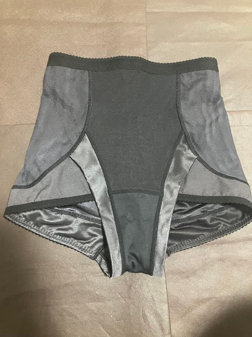 補正下着マルコ　カーヴィシャスカレス　ロングガードル　ショートガードル M64