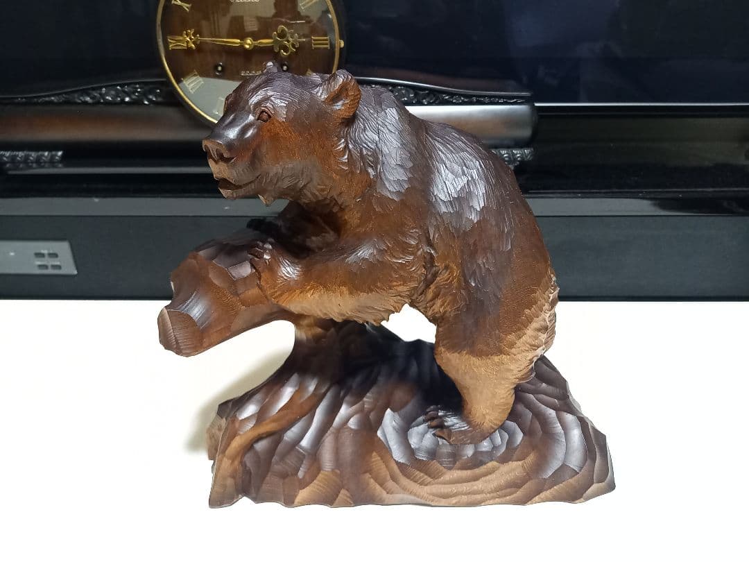 希少　アイヌ　熊　一刀彫　木彫り　堀井作　銘有り　中型　サイズ