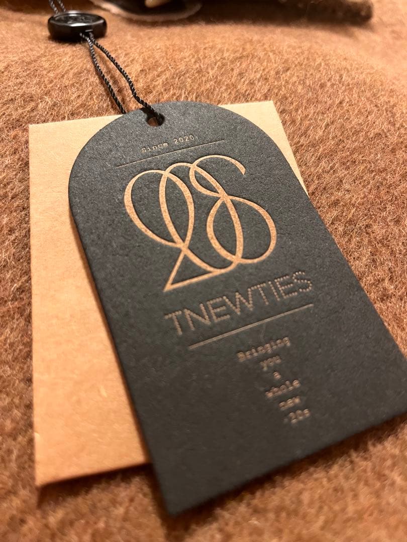 新品　tnewties 《ぺしゃんこになったサンドウィッチ》2WAYウールコート