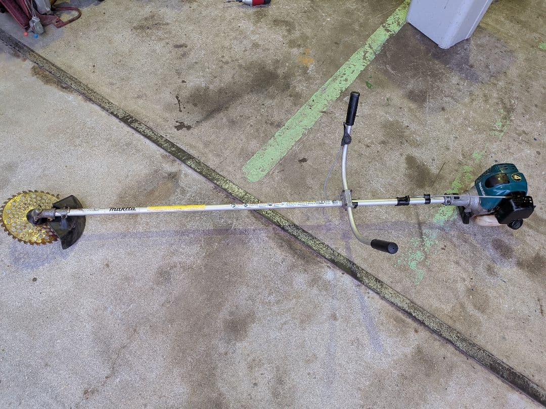 マキタ4サイクルエンジン刈払い機MEM427