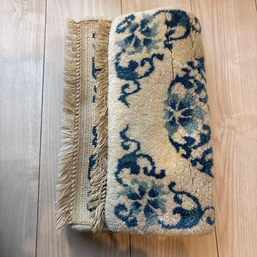 MUNI CARPETS 花柄チェアラグ アイボリー/ネイビー　廃盤サイズ　ムニ