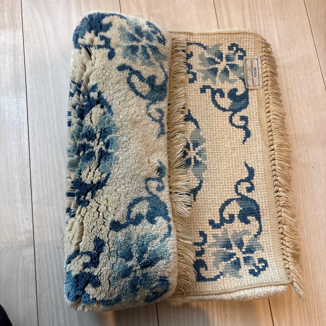 MUNI CARPETS 花柄チェアラグ アイボリー/ネイビー　廃盤サイズ　ムニ