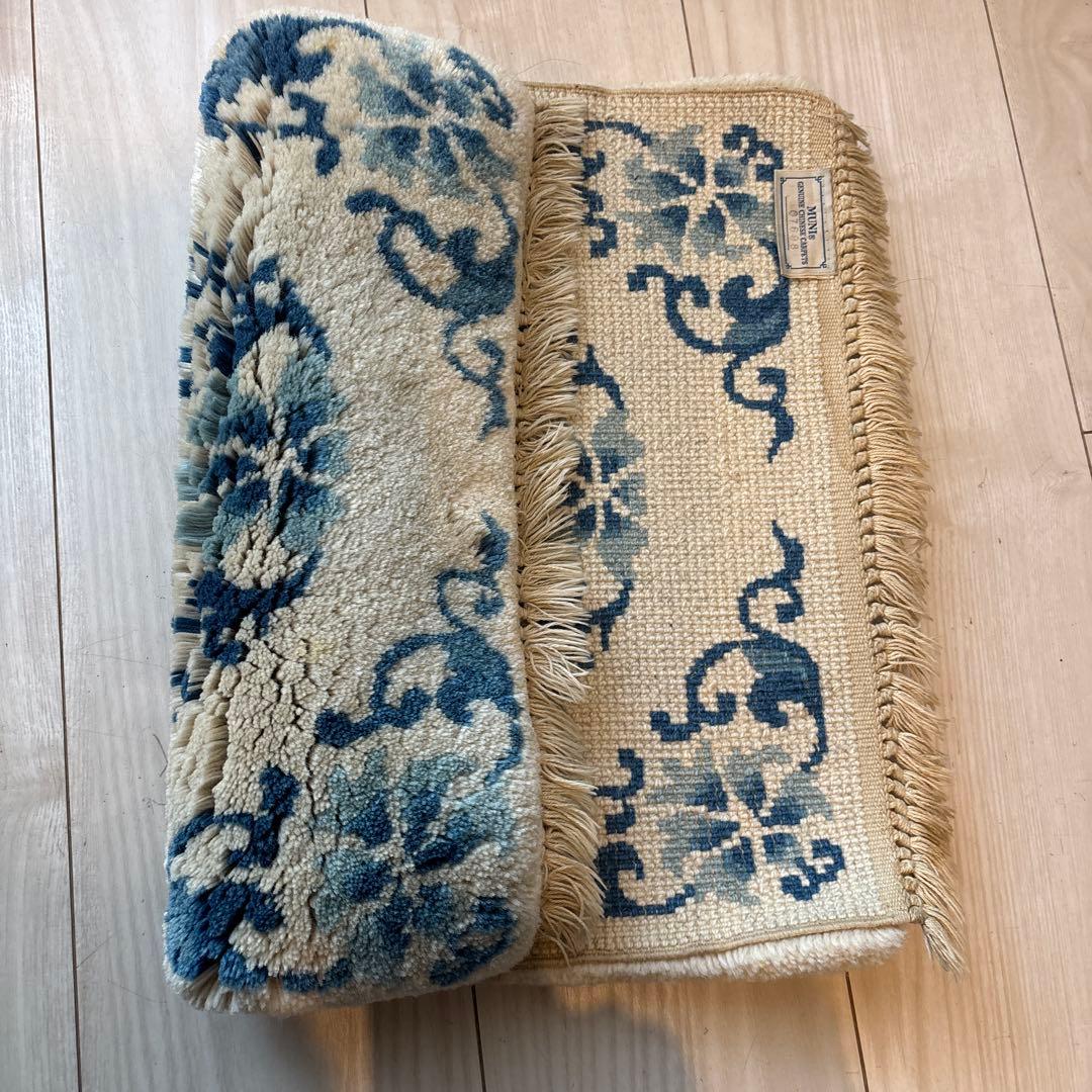 MUNI CARPETS 花柄チェアラグ アイボリー/ネイビー　廃盤サイズ　ムニ