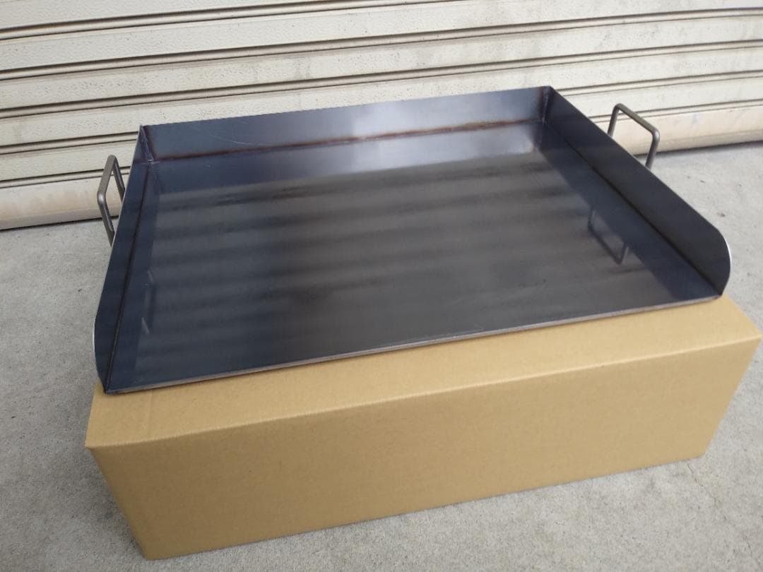 極厚６ミリ 便利な持手付き 鉄板 バーベキュー キャンプ プロパンガス 送料無料