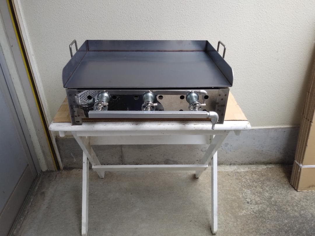 極厚６ミリ 便利な持手付き 鉄板 バーベキュー キャンプ プロパンガス 送料無料