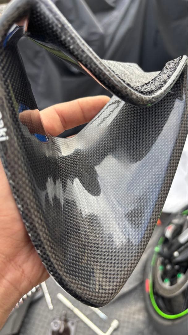 zx6r 2024 ラムエアダクト　カーボン　カバー