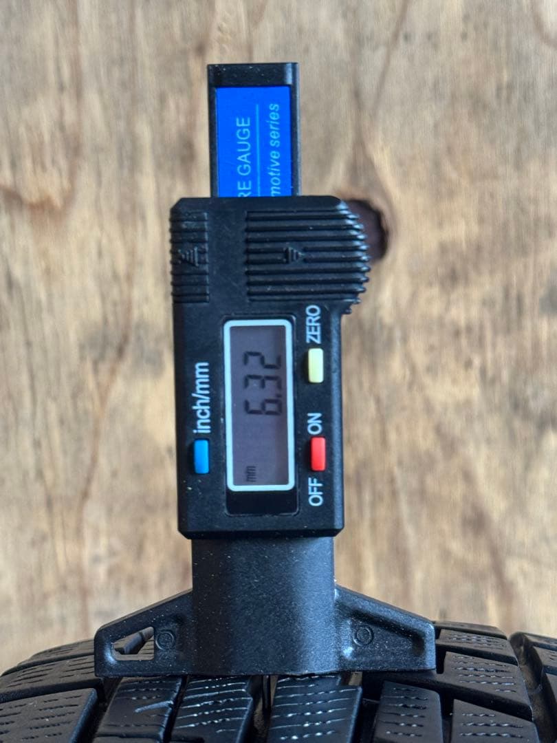 タイヤ・ホイール (470)165/65R14 YOKOHAMA ICE GUARD IG60