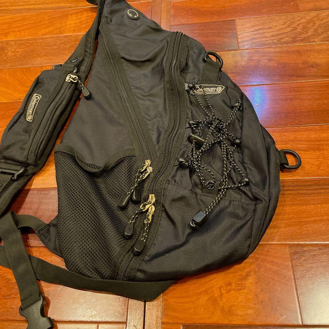 Coleman ワンショルダー ブラック y2k ナイロン コールマン 黒 刺繍