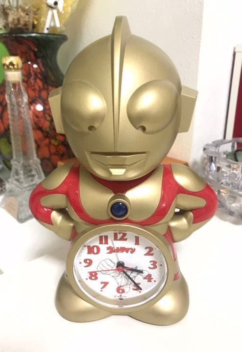 再値下げ❗️ウルトラマン限定モデル　目覚し時計　超レア品❣️