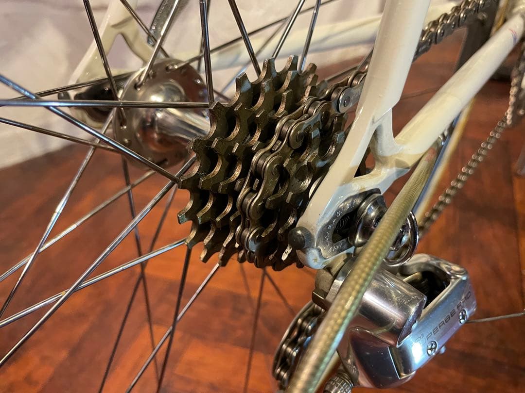 希少ビンテージ新車ブリヂストン グランベロ　シュパーブプロ　フレームポンプ付き