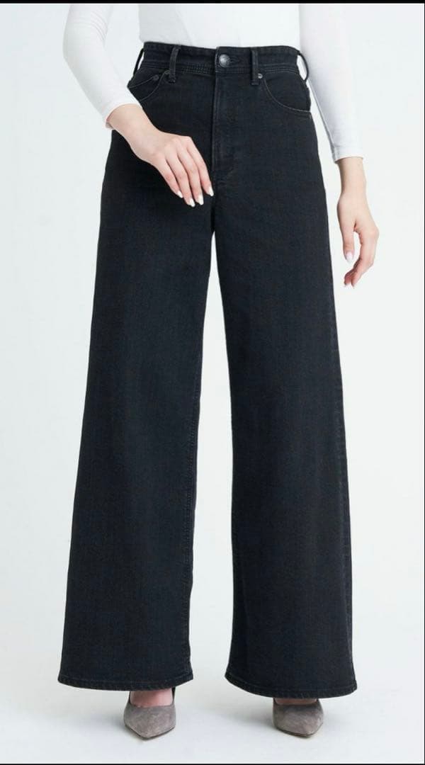 ヤヌーク　ブラック ワイドデニム