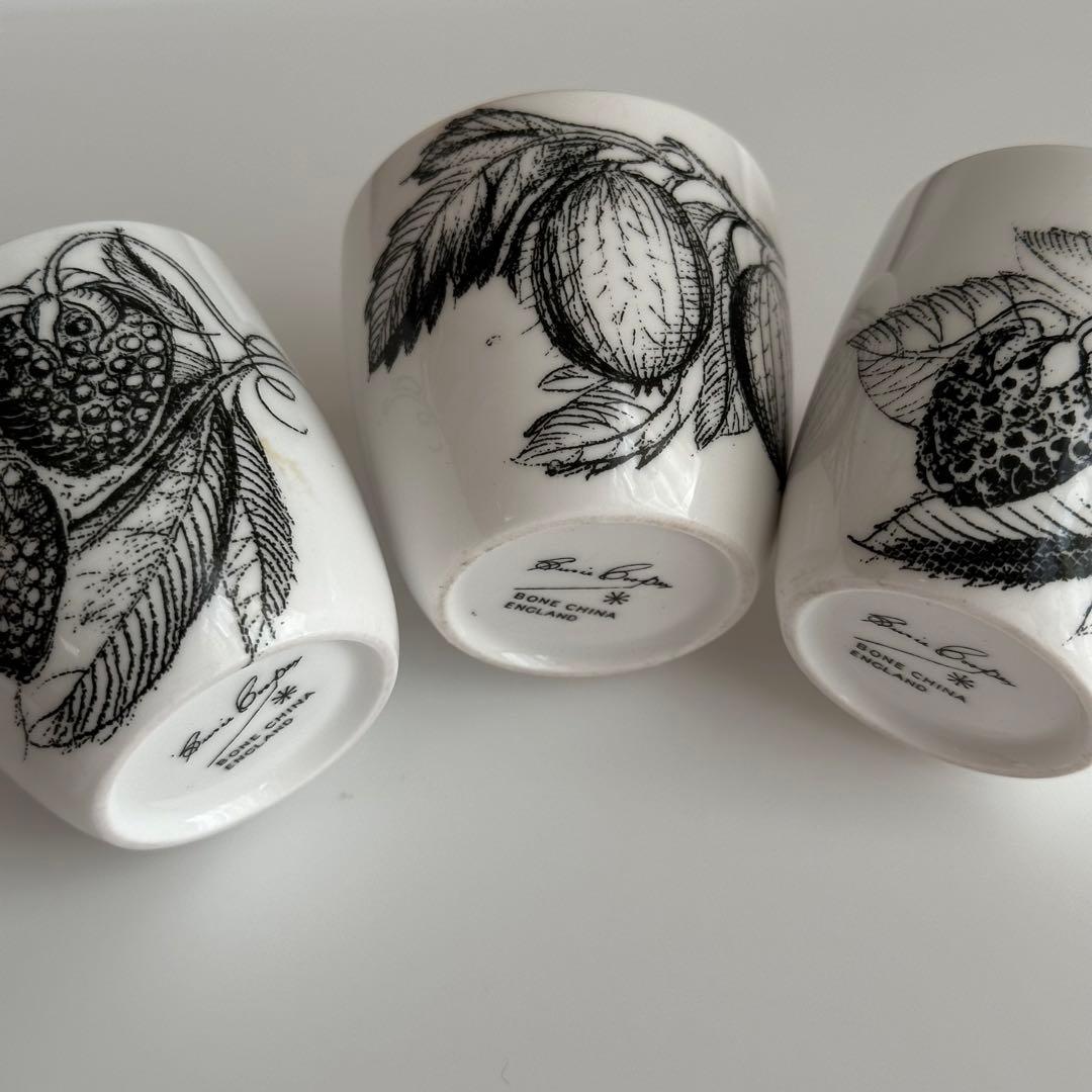 007 スージークーパー　ブラックフルーツ3個セット　エッグカップ