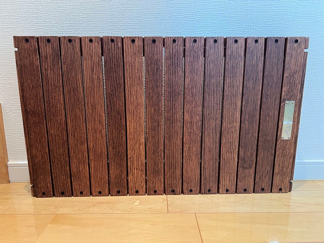 Black design ハレテーブル One4 旧ロゴ