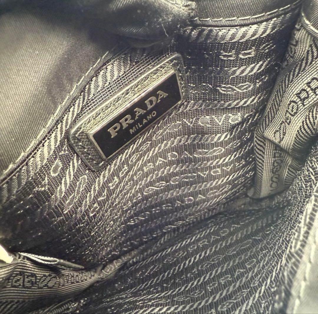 極美品 プラダ ショルダーバッグ クロスボディ リナイロン ブラック 三角ロゴ