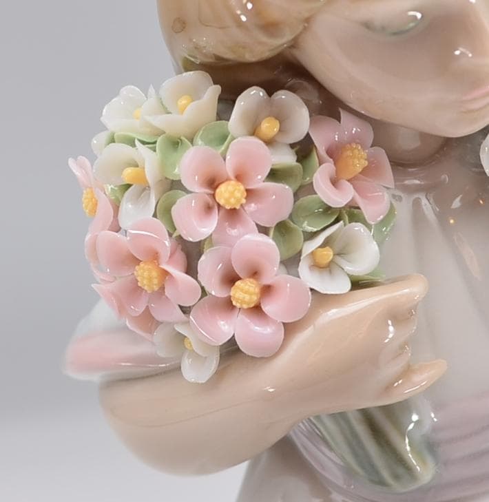 春のブーケ　＃7603　★リヤドロ　スペイン　ポーセリン　光沢仕上げ　絶版　箱付