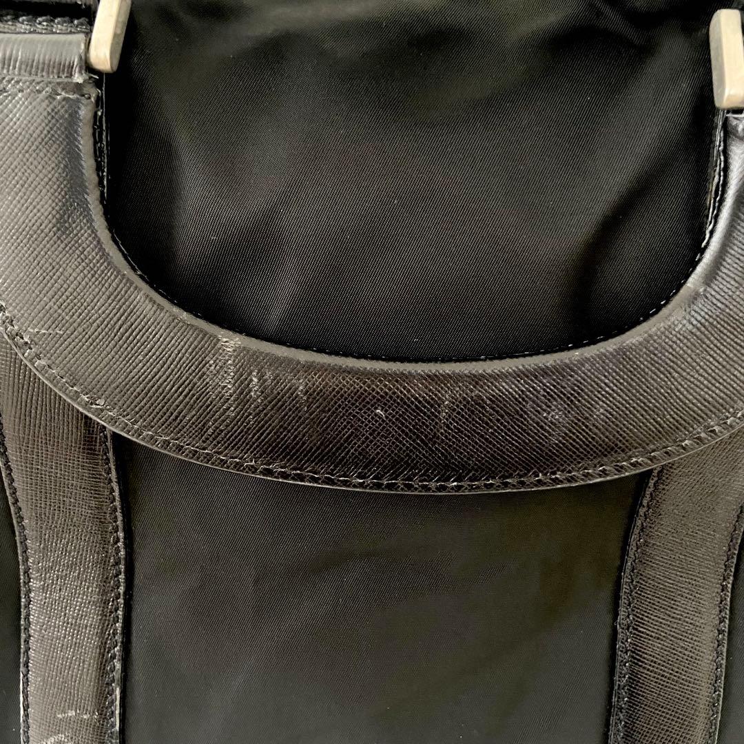 美品　PRADA ボストンバッグ　ナイロン　ブラック　サフィアーノ　三角プレート