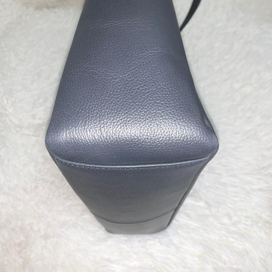 未使用級 SHIPS スマート レザー トートバッグ大容量 A4可 ダークグレー