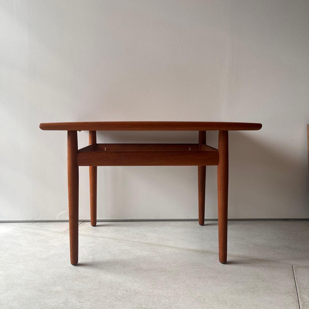 サイドテーブル by Grete Jalk（グレーテ・ヤルク）北欧アンティーク