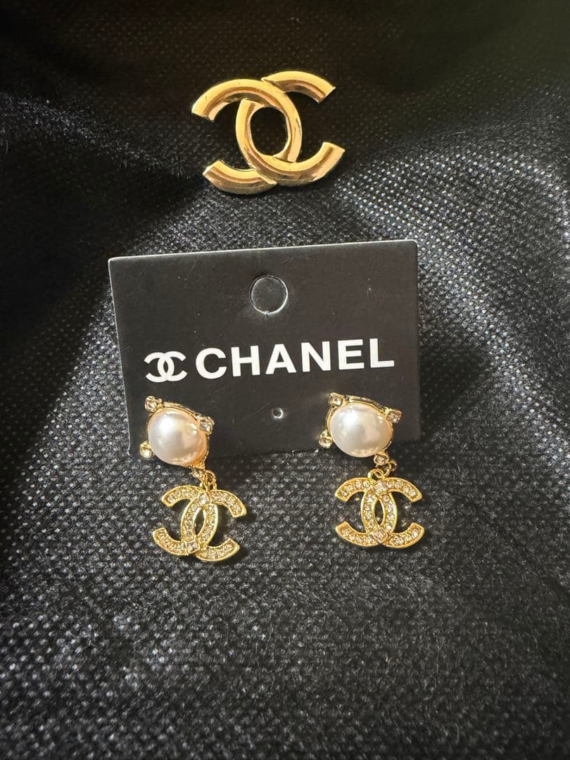 CHANEL ゴールド パール ピアス　ノベルティ