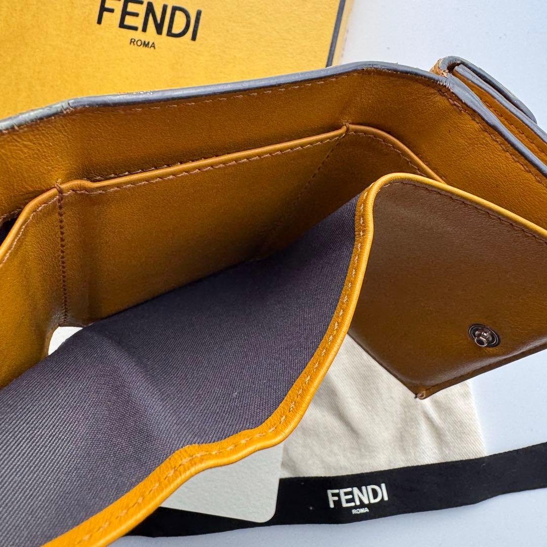 【美品】 131 FENDI フェンディ 3つ折り財布