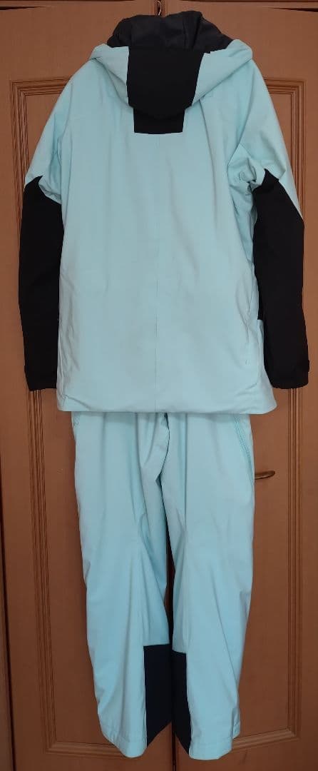 2023-2024モデルデサントスキーウェア上下セットLサイズ