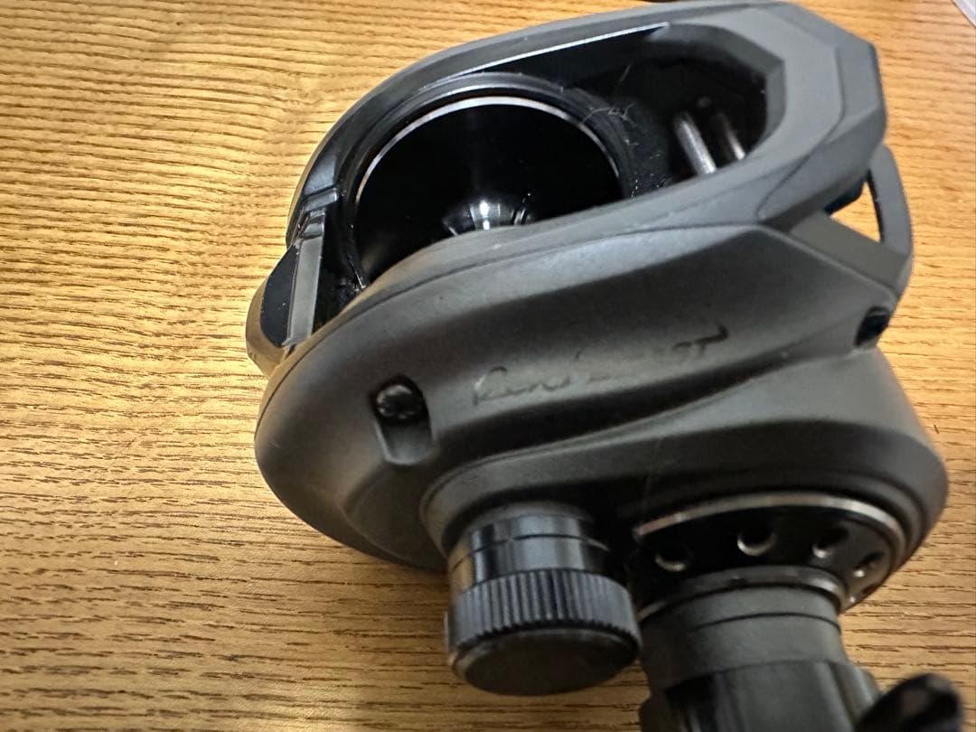 Abu / REBO BEAST 40-HS / ロケットギア 換えスプール付き