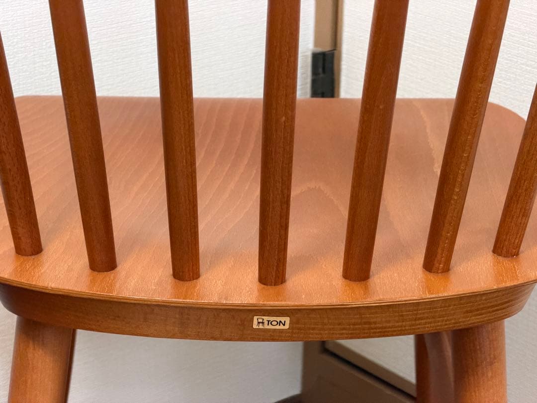 廃盤 TON ダイニングチェア unico 木製 北欧テイスト 椅子　２脚セット