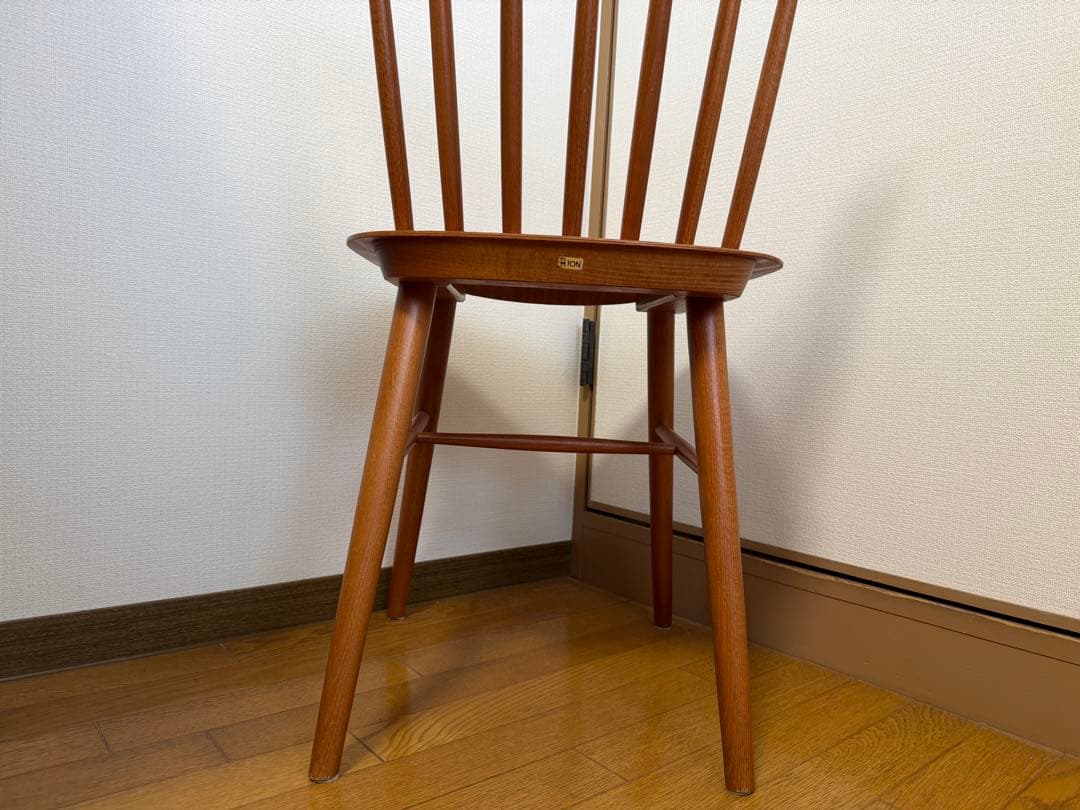 廃盤 TON ダイニングチェア unico 木製 北欧テイスト 椅子　２脚セット