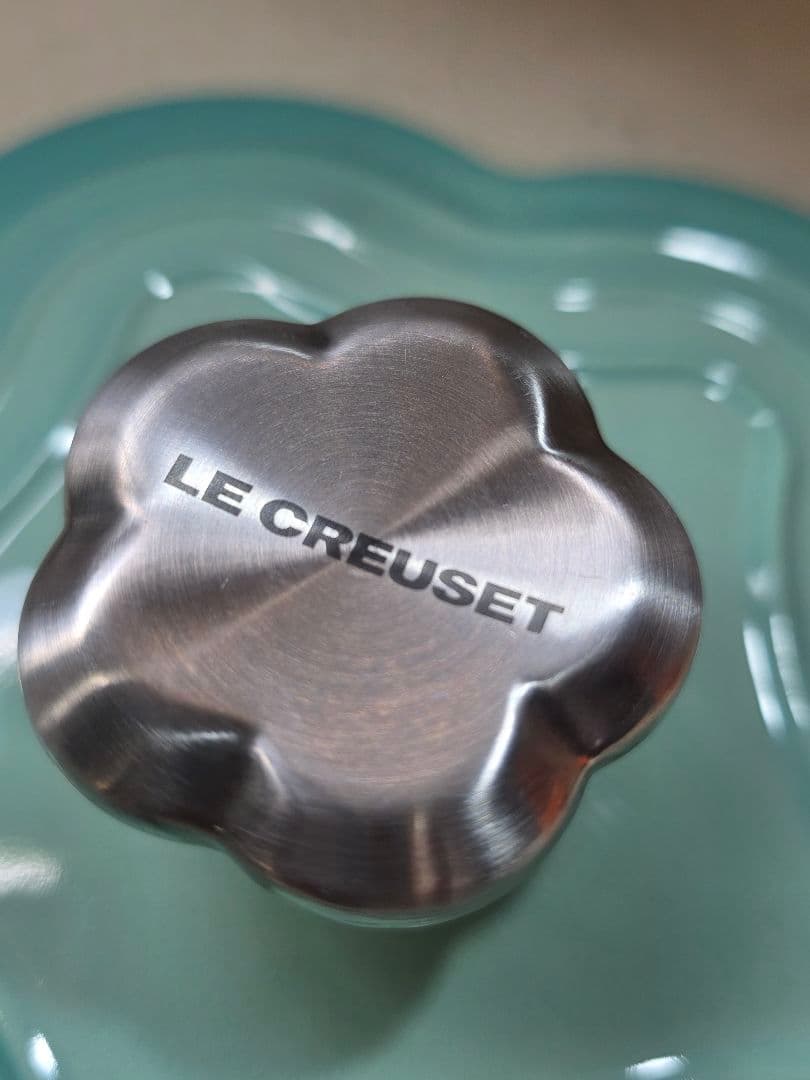 ル・クルーゼ　ココットフルール　プチ　16cm