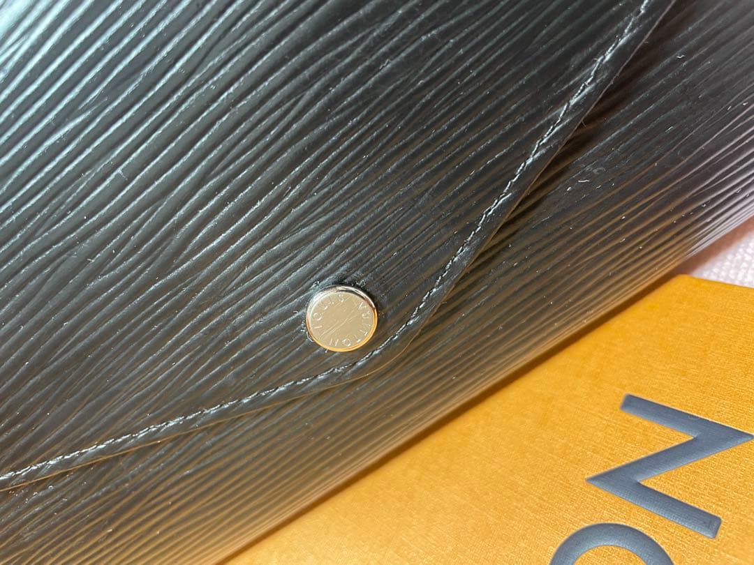 で*ん様 ❤️Louis Vuitton❤️ エピレザー ブラック ロングウォレ