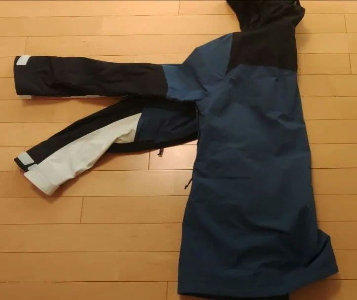 AK　ジャケット　GORE-TEX　紺