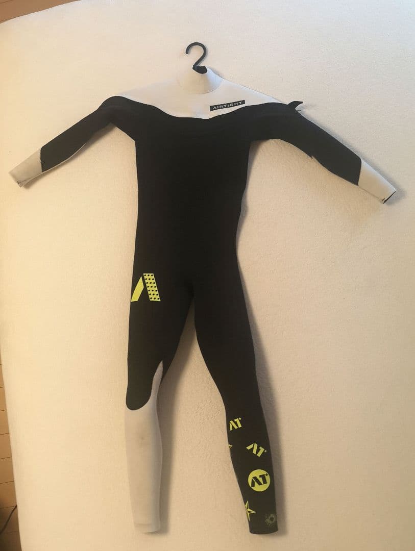 【値下げ中】ウェットスーツ 140㎝サイズ