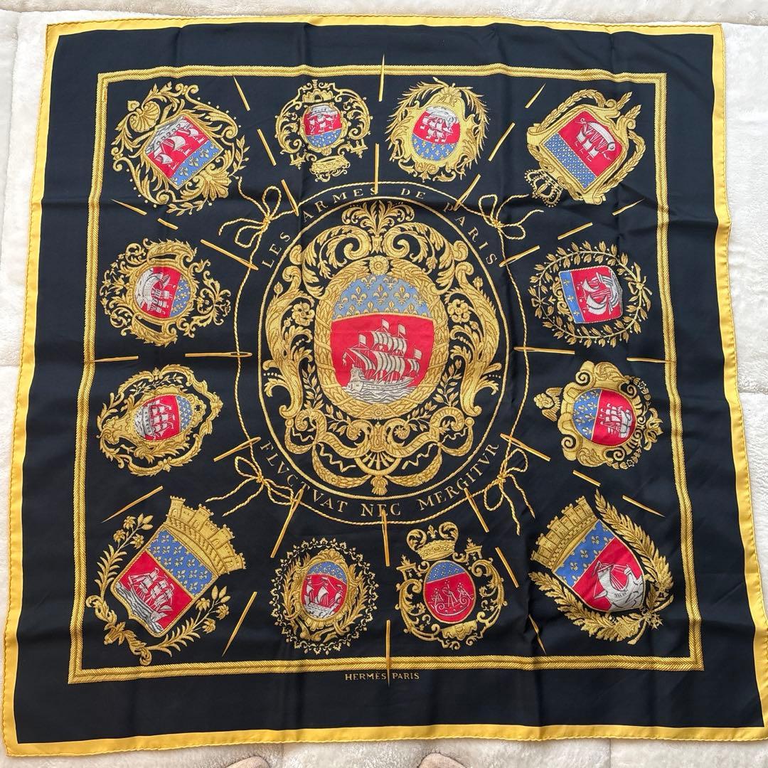 美品 エルメス カレ90 パリの紋章 シルク スカーフ 【中古】HERMES