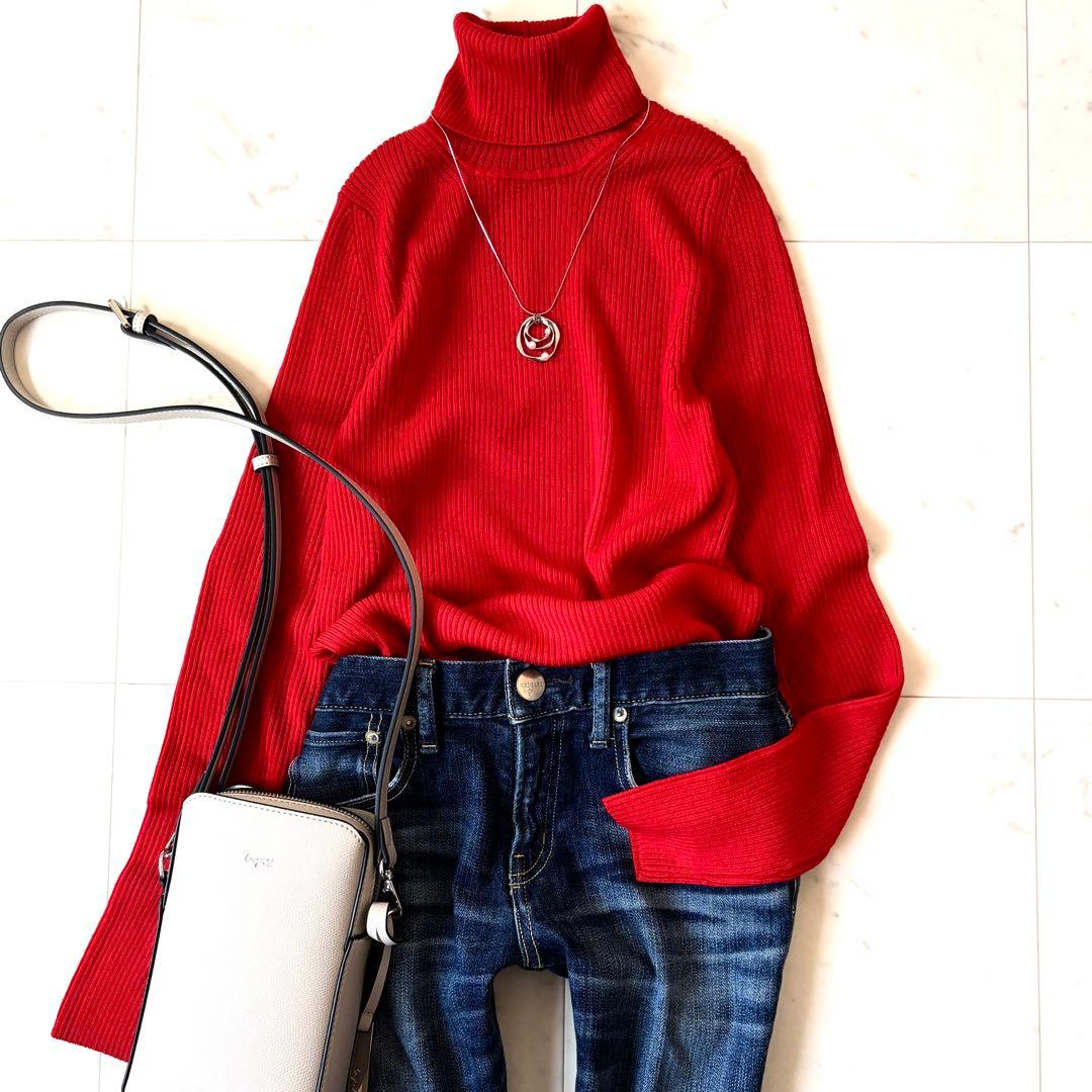 極美品　スローン　上質ウール100% リブタートルネックニット レッド