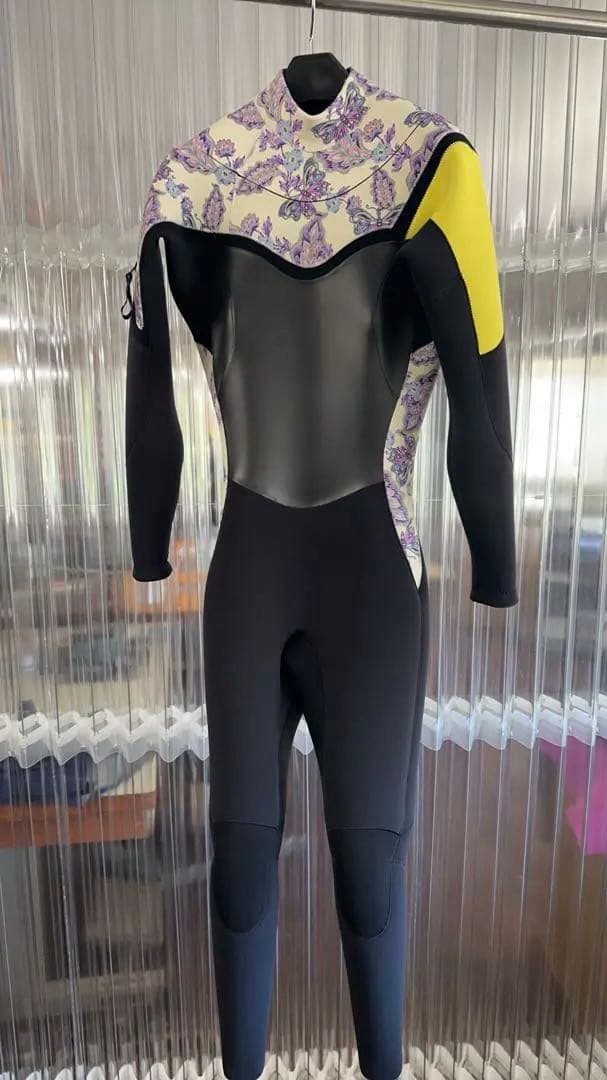 フルスーツ　3/3mm LBサイズ