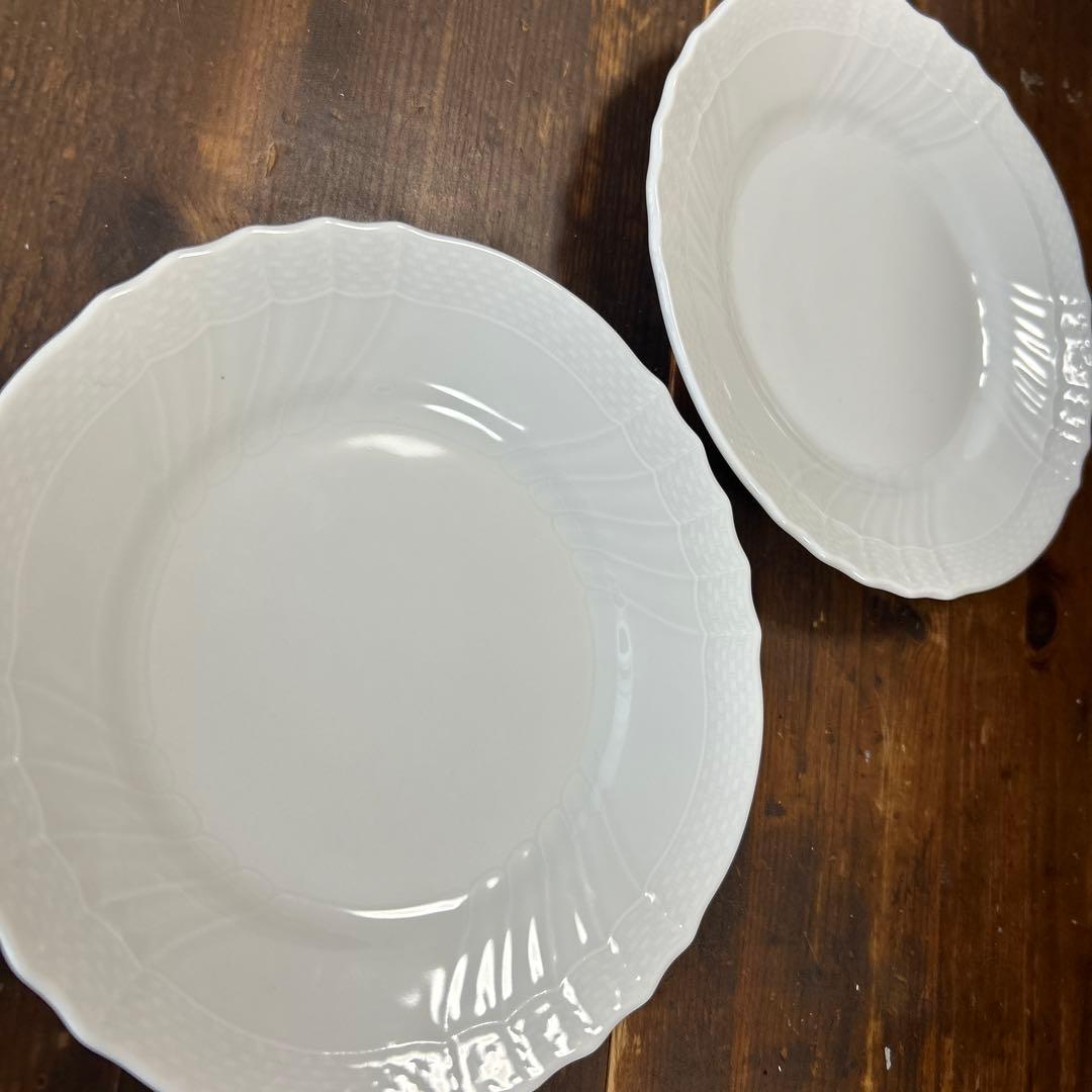 カ*ボ様 リチャードジノリ　ベッキオホワイト　フルーツソーサー2枚　プレート2枚